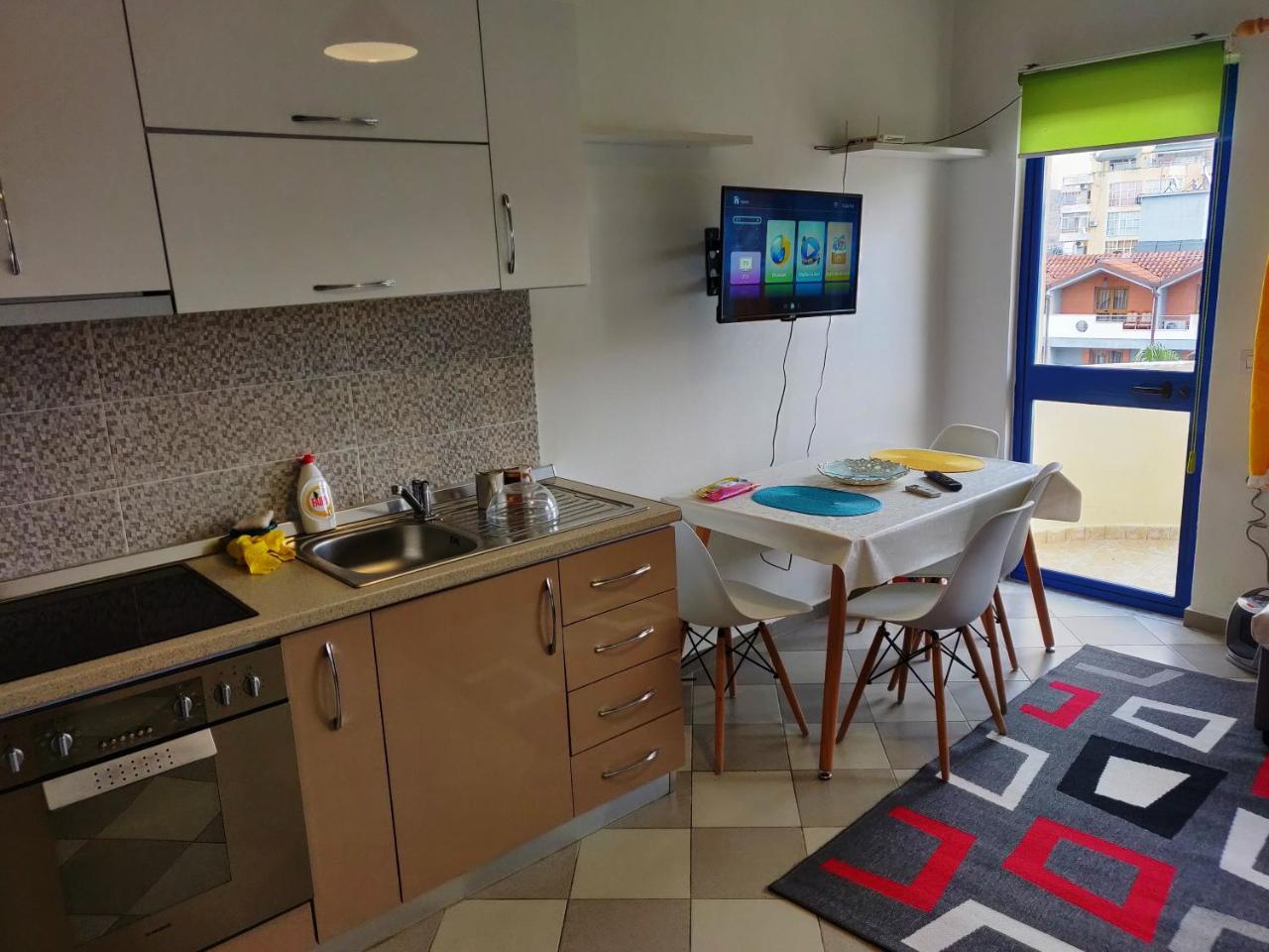 גולם Lovely Apartment מראה חיצוני תמונה